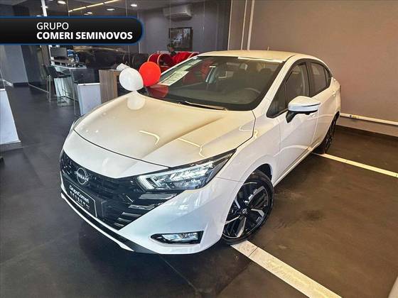 NISSAN VERSA 1.6 16V FLEX EXCLUSIVE XTRONIC NISSAN VERSA 1.6 16V FLEX EXCLUSIVE XTRONIC